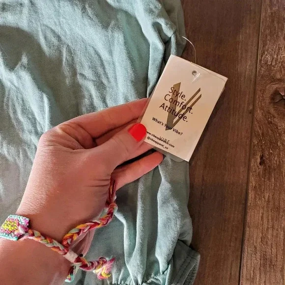 NWT Vibe Sportswear Dus Sage Shoulder Pad Bodysuit Women's Size Large - Picture 3 of 12